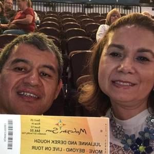 Meet your Posher, Adeniria